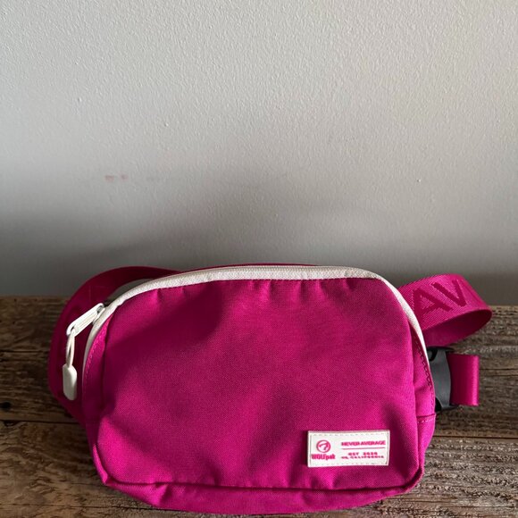 USED-Wolfpak Crossbody Pack Pink Goddess - Picture 1 of 6